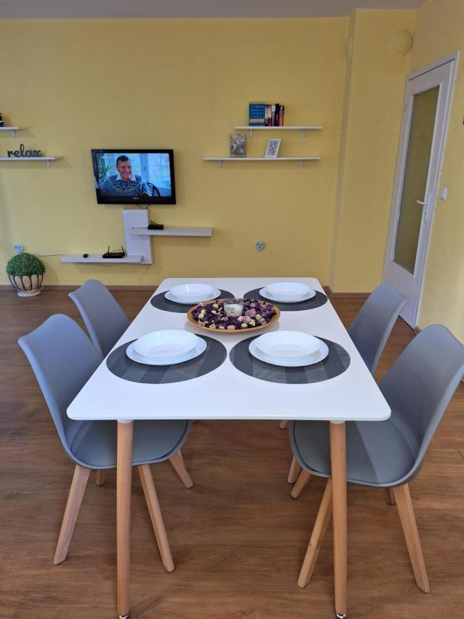 Apartment Location Harmony By Hostex